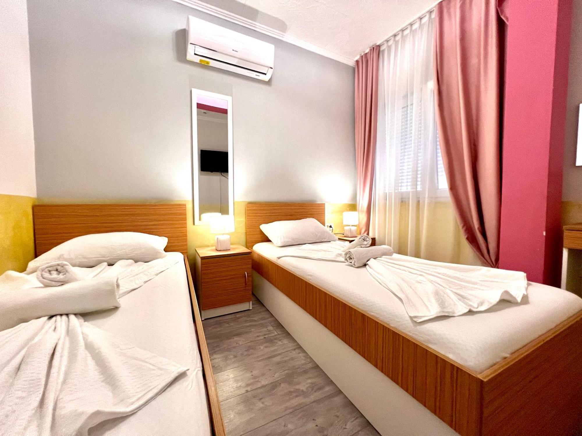 Hotel Nur โมสตาร์ ภายนอก รูปภาพ