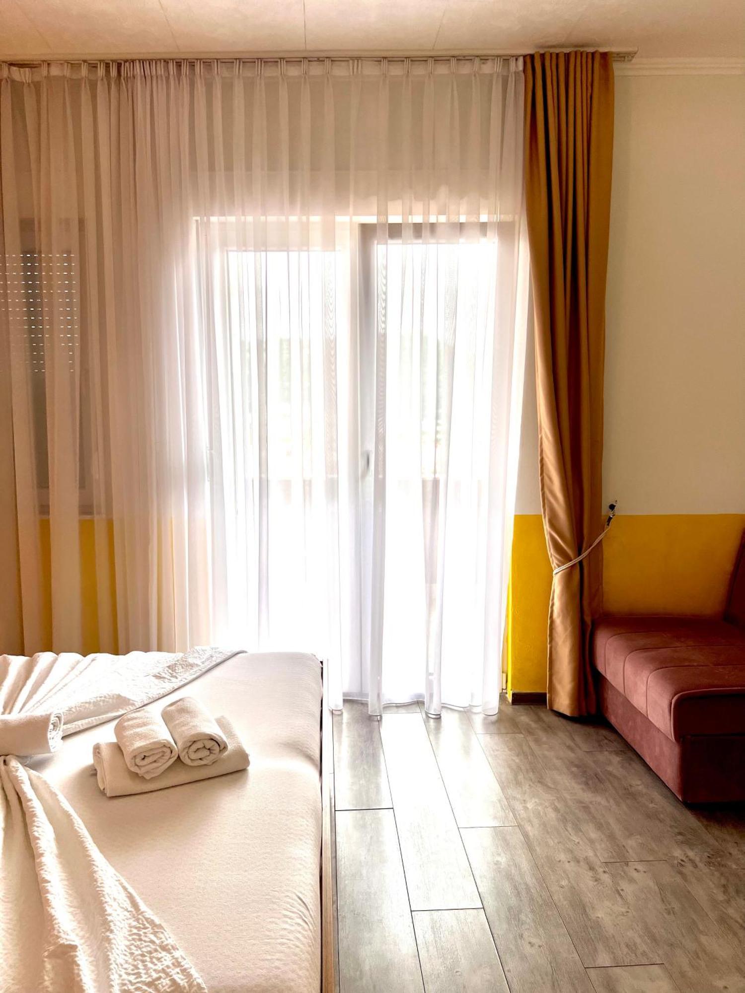 Hotel Nur โมสตาร์ ภายนอก รูปภาพ