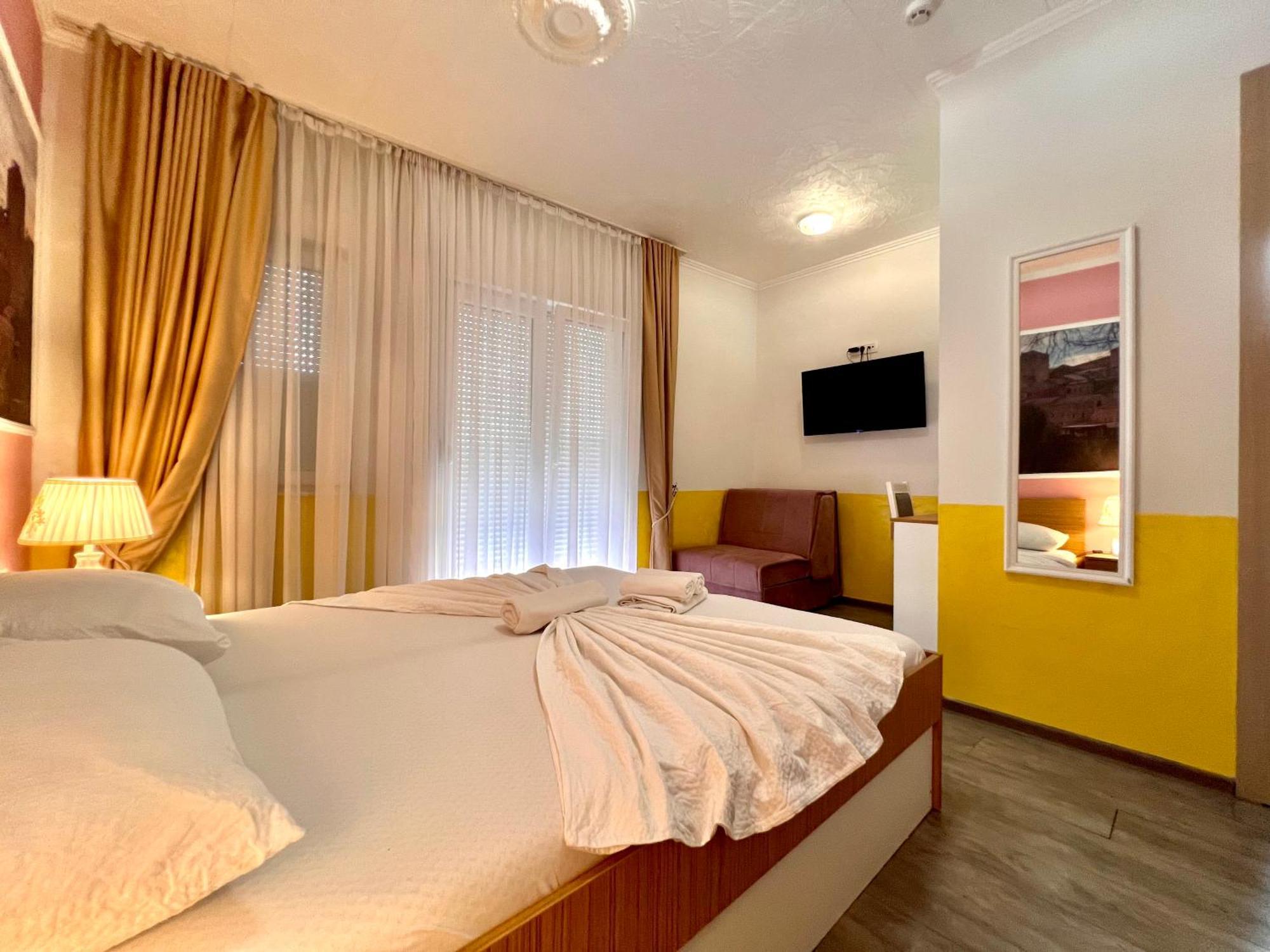 Hotel Nur โมสตาร์ ภายนอก รูปภาพ
