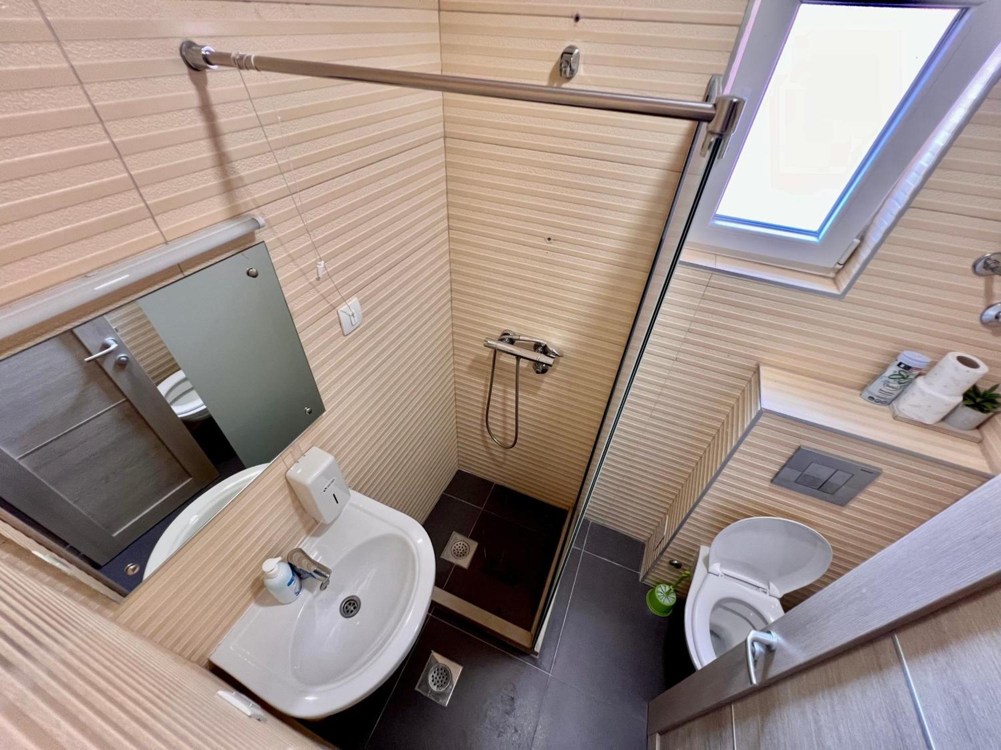 Hotel Nur โมสตาร์ ภายนอก รูปภาพ